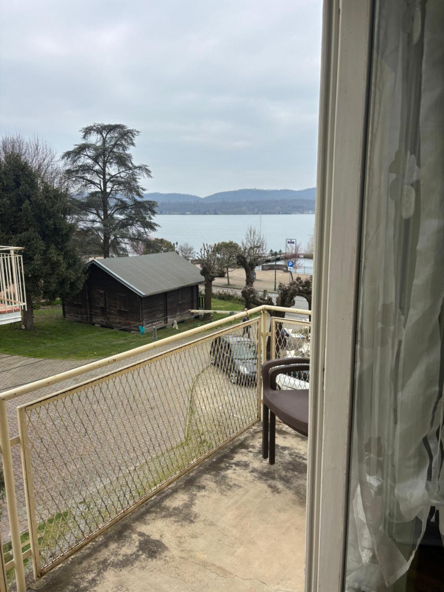 Greenappartament Del Lago Вивероне Экстерьер фото
